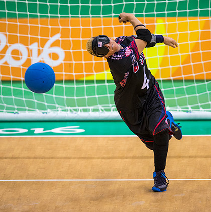 goalball_throw_paras_s.jpg